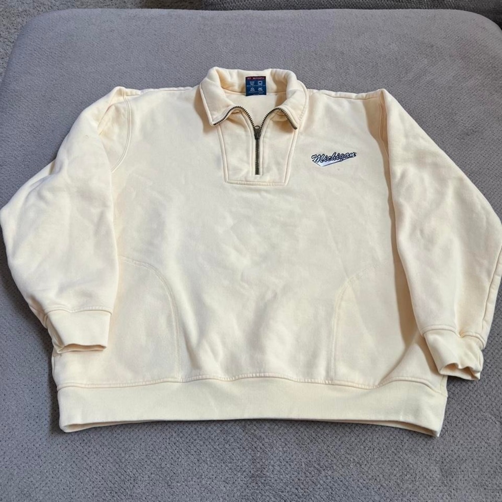 Vintage 1990s university of Michigan sweatshirt ‎ Size XL